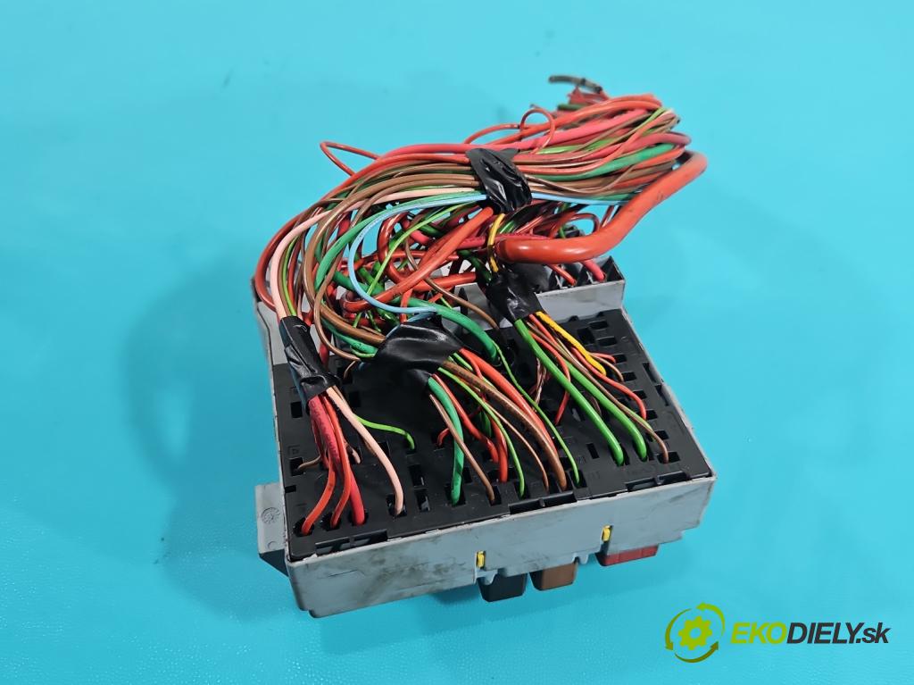 Iveco Daily V 2014- 2.3d 145 hp manual 107 kW 2287 cm3 5- skříňka pojistková 51905216 (Pojistkové skříňky)