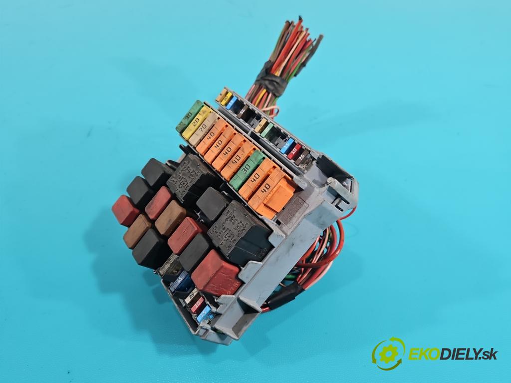 Iveco Daily V 2014- 2.3d 145 hp manual 107 kW 2287 cm3 5- skříňka pojistková 51905216 (Pojistkové skříňky)