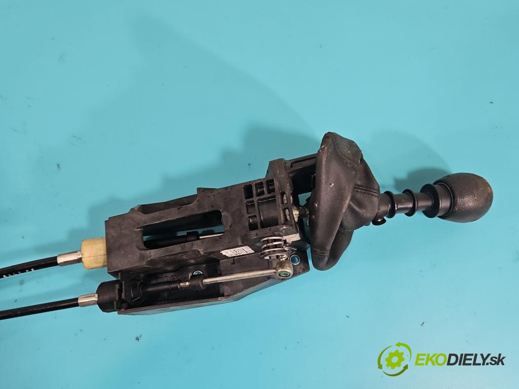 Iveco Daily V 2014- 2.3 HPI 145 HP manual 107 kW 2287 cm3 5- Páka: Změny: stupeň,rýchlosť 5801283904K (Rýchlostná páka (kulisa))