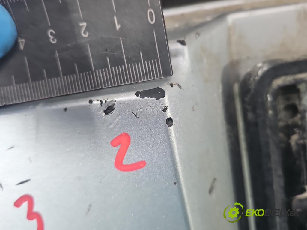 Citroen C2 1.4 HDI 68 hp manual 50 kW 1398 cm3 3- zadní kufrové dveře  (Zadní kapoty)