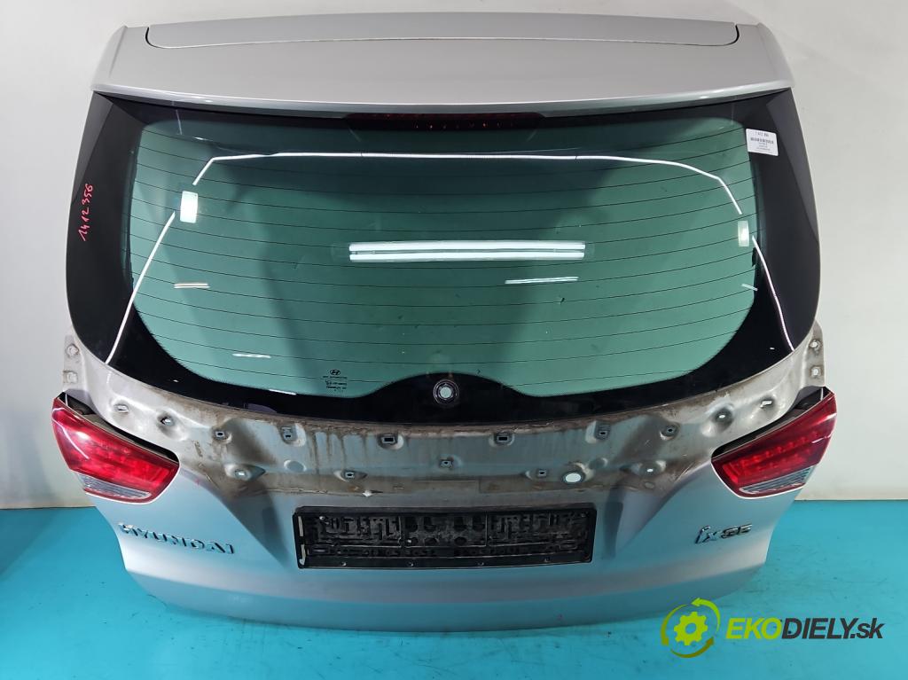 Hyundai Ix35 2.0 16V 163 hp manual 120 kW 1980 cm3 5- zadní kufrové dveře  (Zadní kapoty)