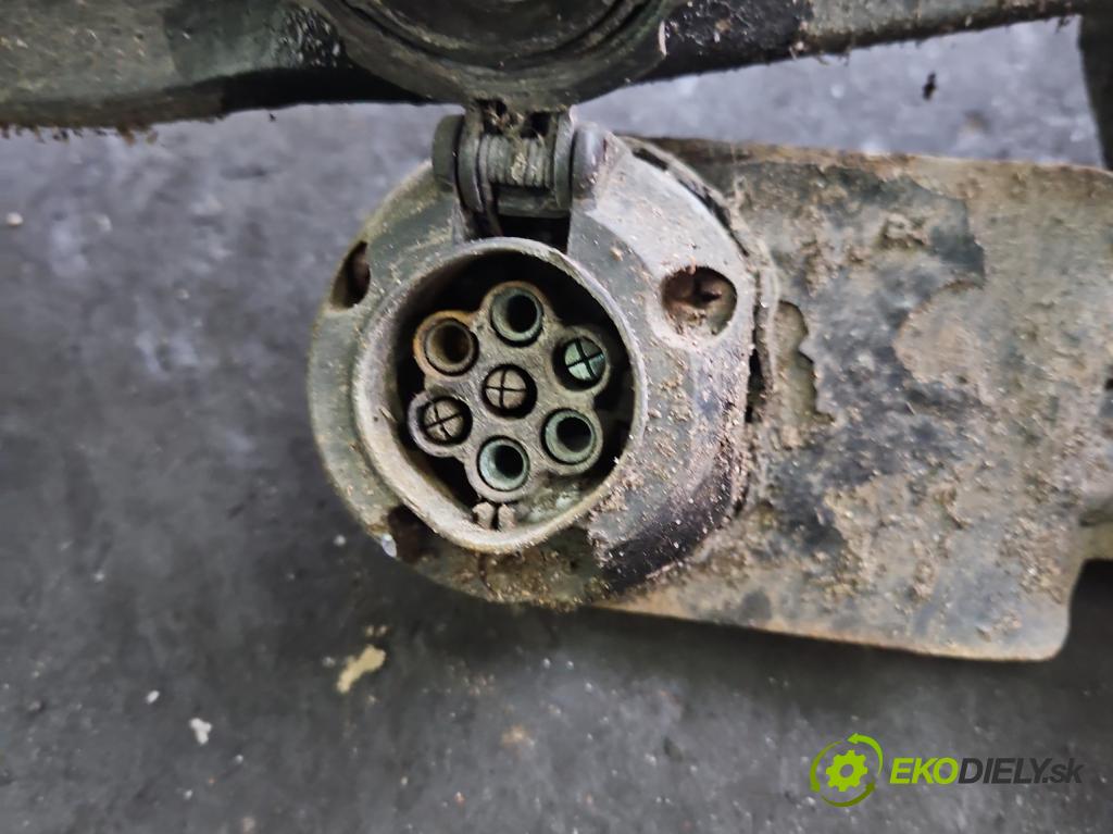 Volvo V70 I 1996-2000 2.5 TDI 140 hp manual 103 kW 2461 cm3 5- oko tažné  (Tažná zařízení)