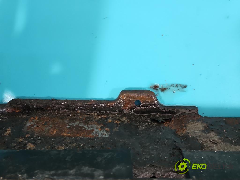 Skoda Octavia I 1996-2010 1.6 SR 101 hp manual 74 kW 1595 cm3 5- stěna přední  (Výztuhy přední)