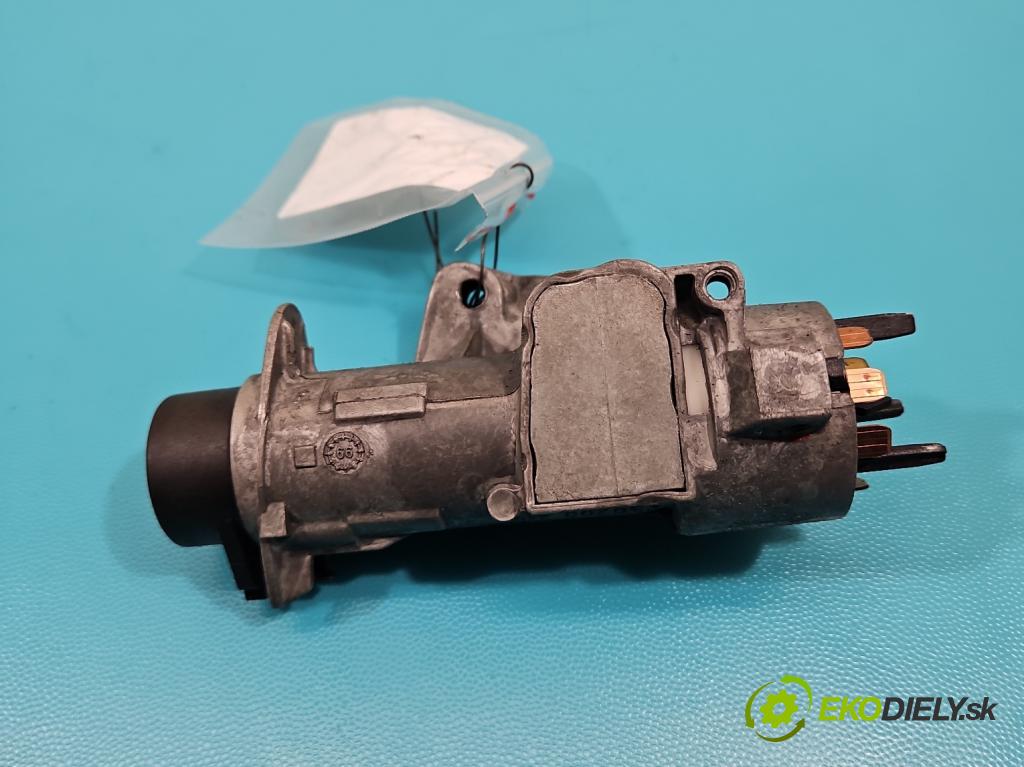 Skoda Octavia I 1996-2010 1.6 SR 101 HP manual 74 kW 1595 cm3 5- Spínačka 4B0905851C (Spínacie skrinky a kľúče)