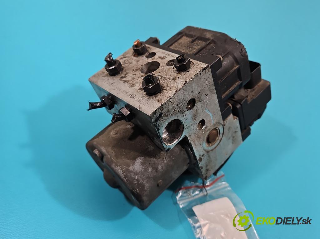 Audi A4 B5 1994-2001 1.6 8V 101 HP manual 74 kW 1595 cm3 5- čerpadlo abs 0265216562 (Pumpy ABS)