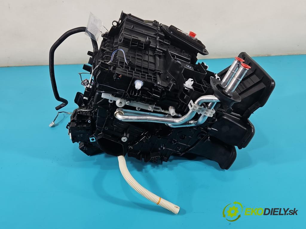 Toyota Corolla E21 2019- 1.6 16V 132  HP manual 97 kW 1598 cm3 4- radiator 87050-02W80 (Radiátor kúrenia)