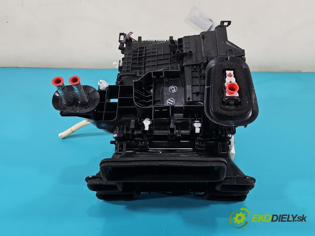 Toyota Corolla E21 2019- 1.6 16V 132  HP manual 97 kW 1598 cm3 4- radiator 87050-02W80 (Radiátor kúrenia)