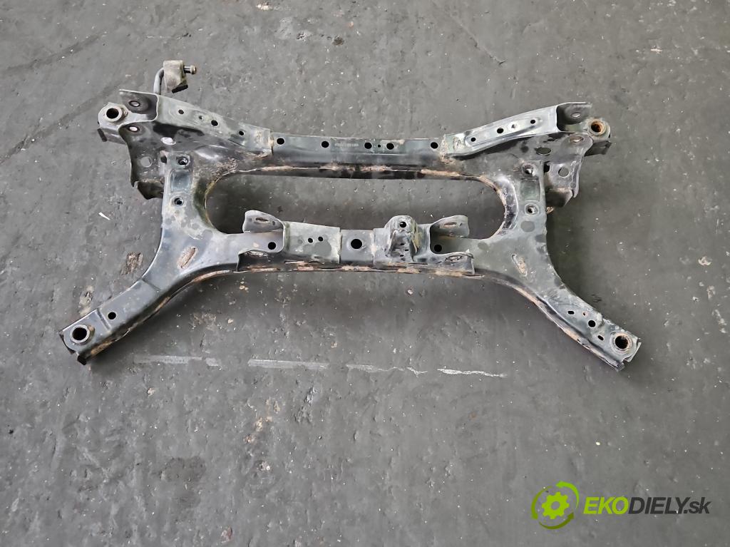 Toyota Corolla E21 2019- 1.6 16V 132  HP manual 97 kW 1598 cm3 4- zadna výstuha  (Výstuhy zadné)