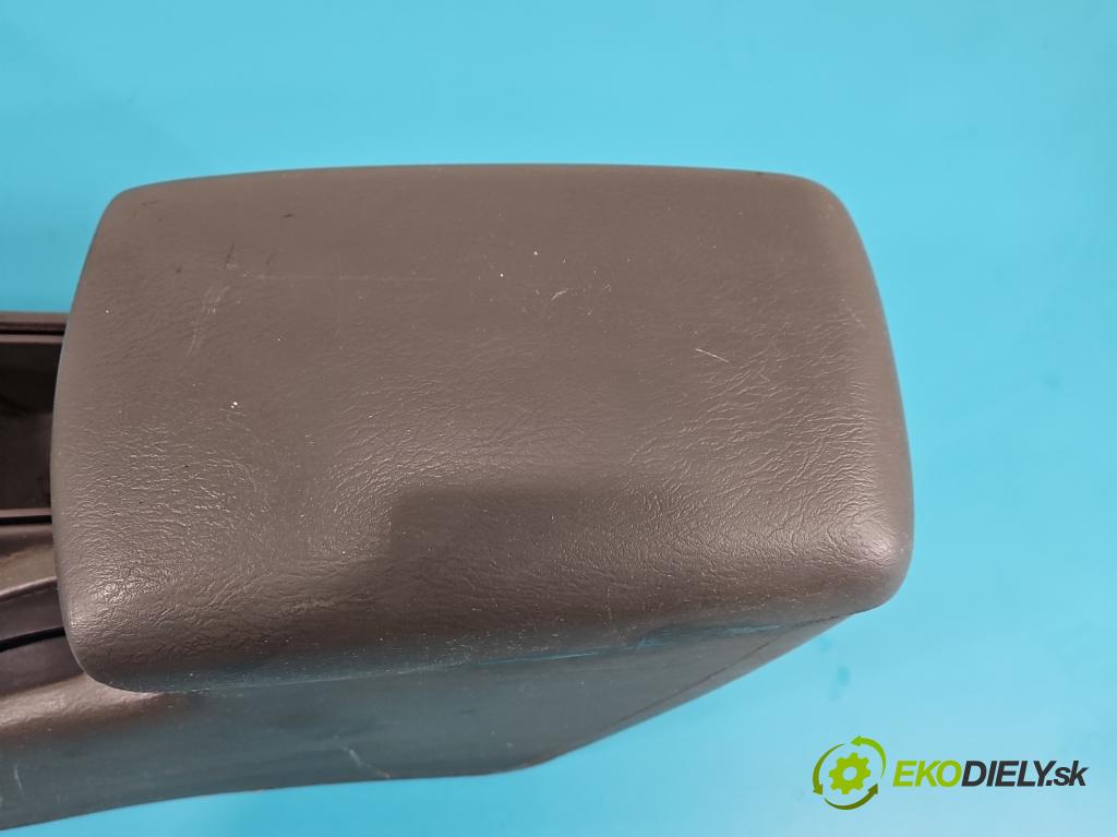 Jeep Cherokee KJ 2001-2008 3.7 V6 204 HP automatic 150 kW 3700 cm3 5- operadlo 5KC131J8AC (Lakťové opierky)