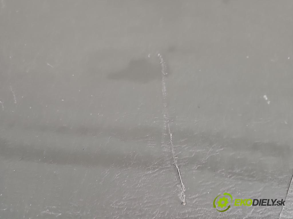 Jeep Cherokee KJ 2001-2008 3.7 V6 204 HP automatic 150 kW 3700 cm3 5- operadlo 5KC131J8AC (Lakťové opierky)