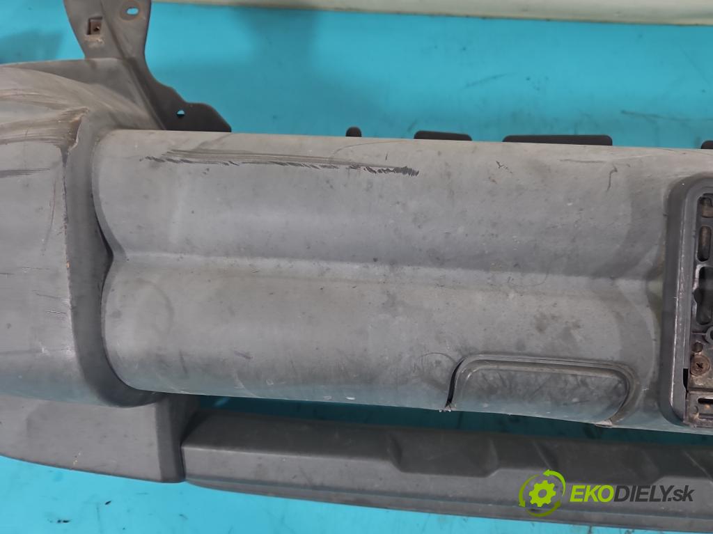 Jeep Cherokee KJ 2001-2008 3.7 V6 204 hp automatic 150 kW 3700 cm3 5- nárazník zadní (Ostatné)