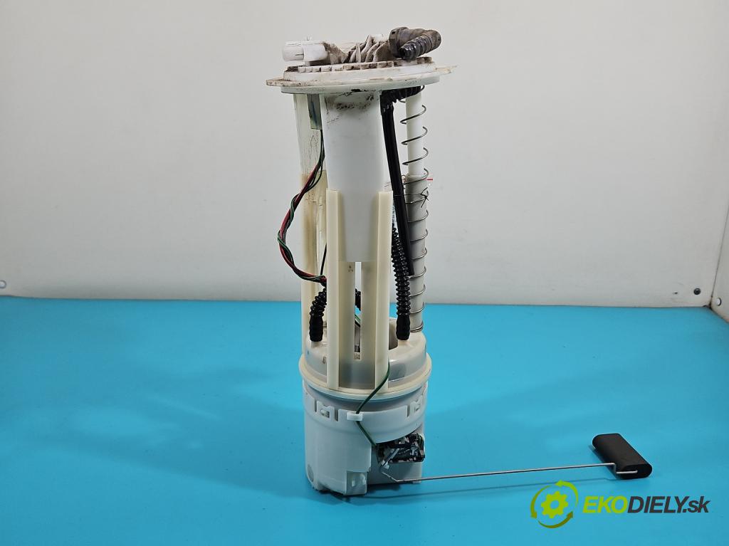 Jeep Cherokee KJ 2001-2008 3.7 V6 204 hp automatic 150 kW 3700 cm3 5- čerpadlo paliva 975AG13350743