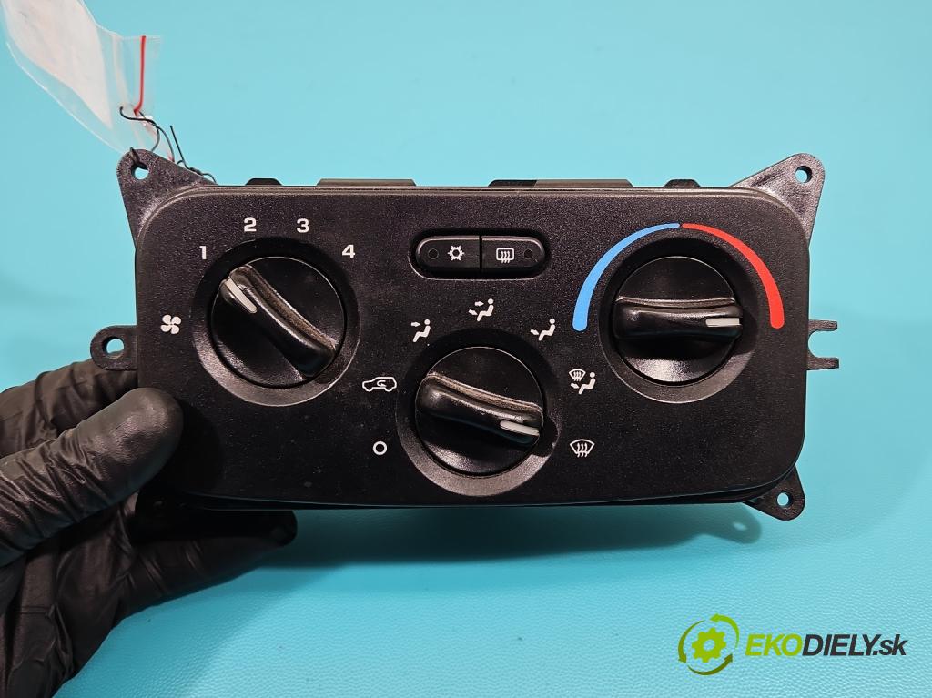 Jeep Cherokee KJ 2001-2008 3.7 V6 204 HP automatic 150 kW 3700 cm3 5- panel kúrenia P55037533AG
