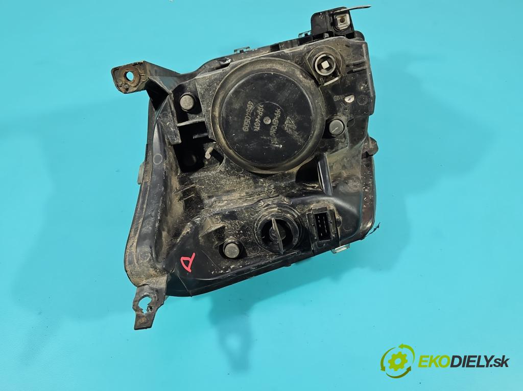 Citroen C2 1.4 HDI 68 HP manual 50 kW 1398 cm3 3- Reflektor: pravý  (Pravé)