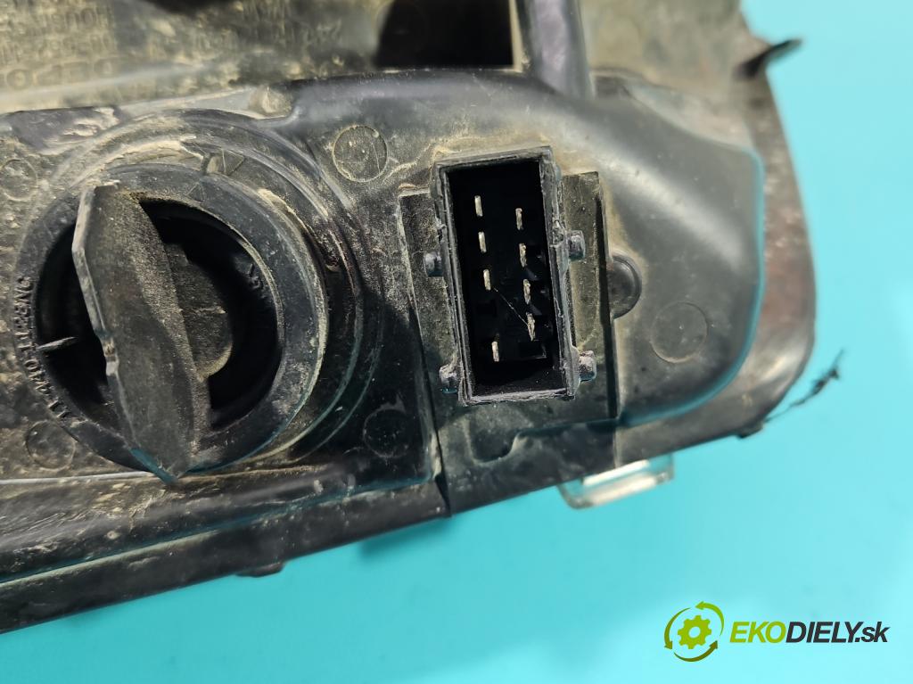 Citroen C2 1.4 HDI 68 HP manual 50 kW 1398 cm3 3- Reflektor: pravý  (Pravé)