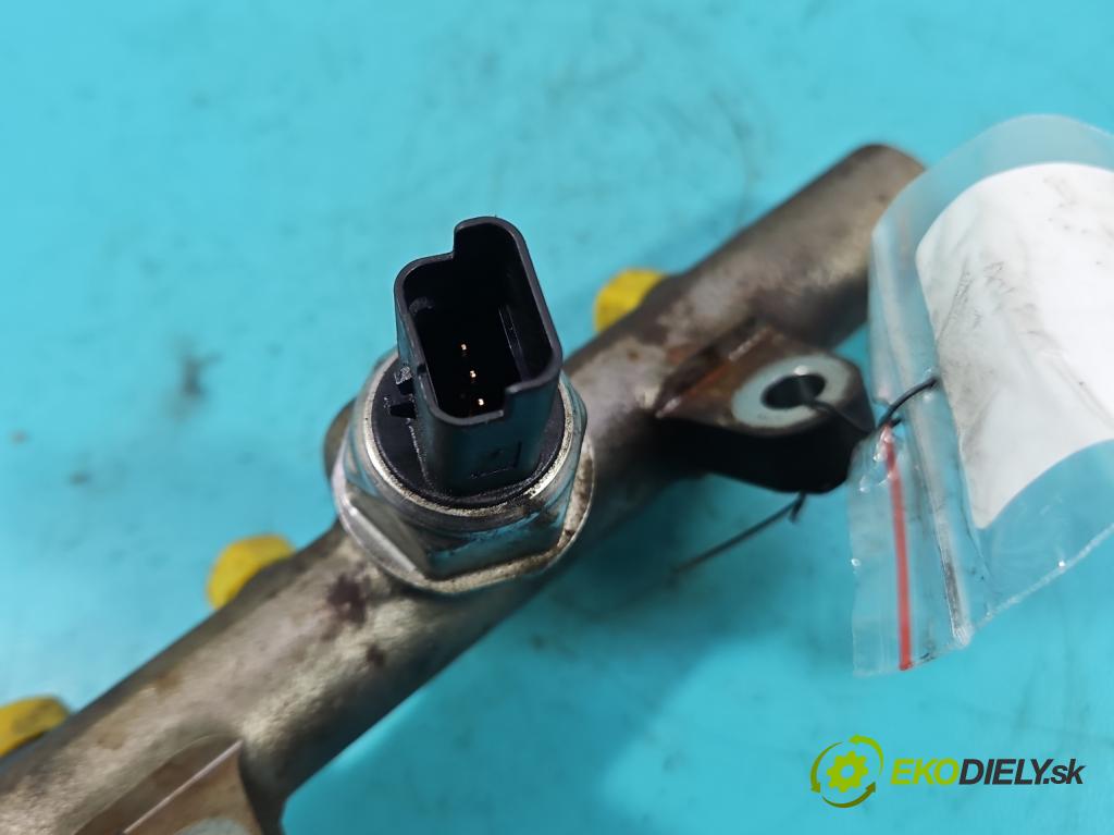 Renault Twingo II 2007-2014 1.5 dci 86 HP manual 63 kW 1461 cm3 3- lišta vstrekovacia H8200701690 (Vstrekovacie lišty)