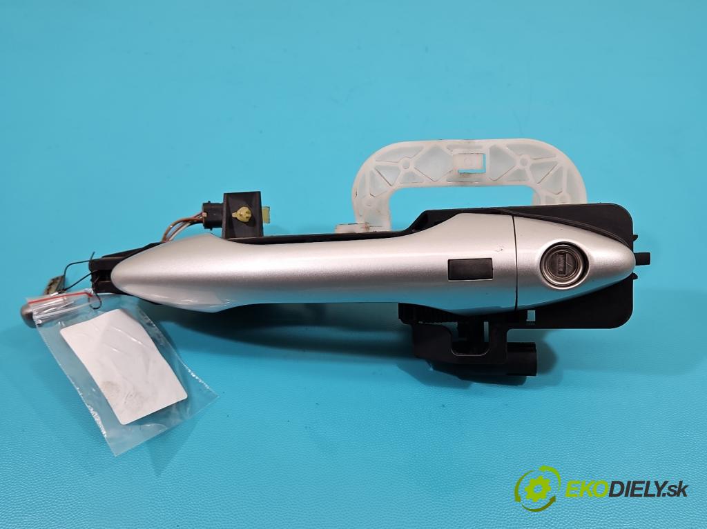 Hyundai Ix35 2.0 16V 163 HP manual 120 kW 1980 cm3 5- rukoväť predné ľavé mimo:  (Vonkajšie predné ľavé)