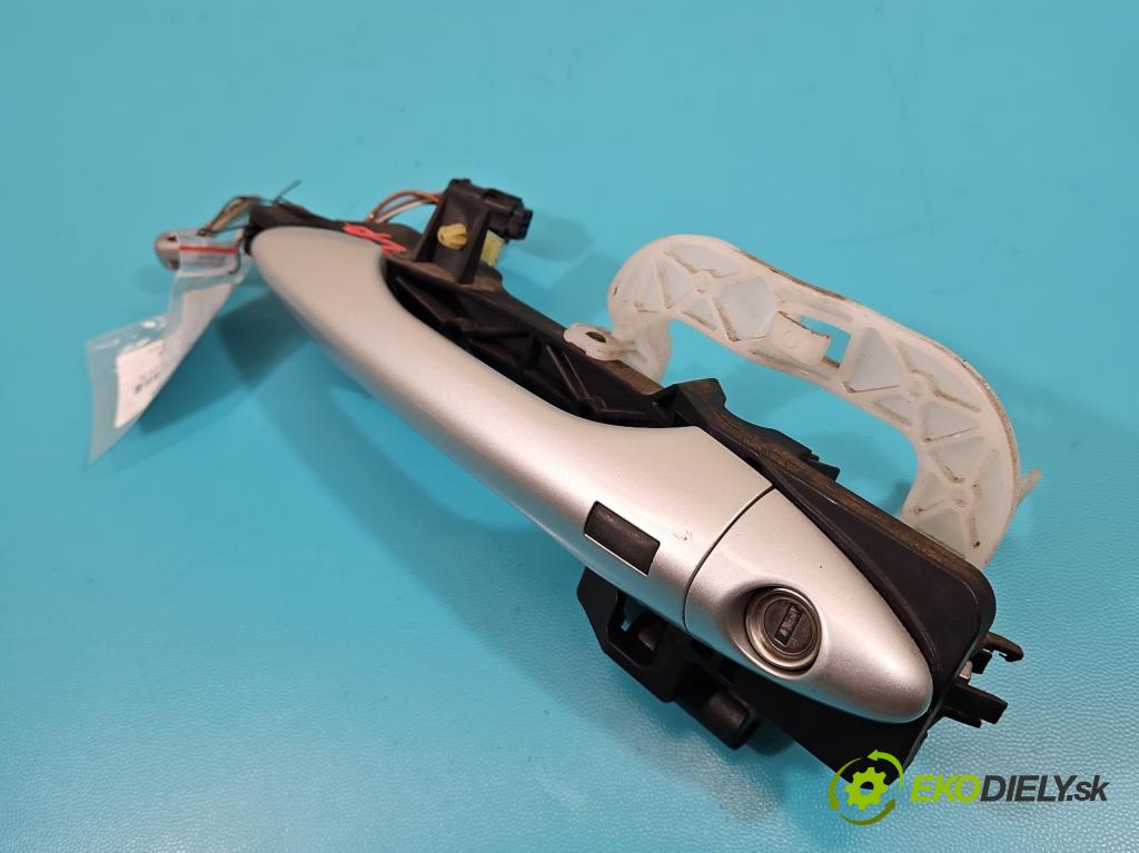 Hyundai Ix35 2.0 16V 163 HP manual 120 kW 1980 cm3 5- rukoväť predné ľavé mimo:  (Vonkajšie predné ľavé)