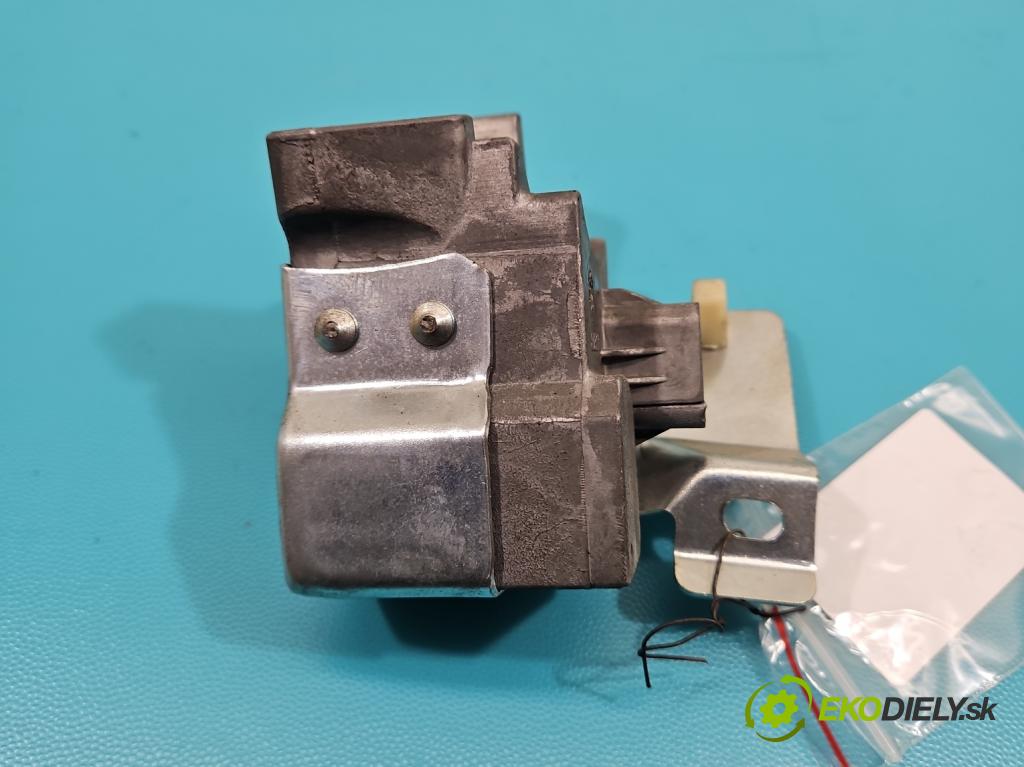 Hyundai Ix35 2.0 16V 163 HP manual 120 kW 1980 cm3 5- Blokáda: řízení: 81900-2P710 (Ostatné)