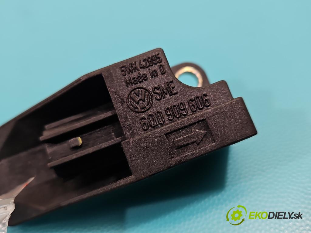 Vw Golf IV 1997-2003 1.9 TDI 131 HP manual 96 kW 1896 cm3 5- snímač šokovat: 6Q0909606 (Snímače nárazu)