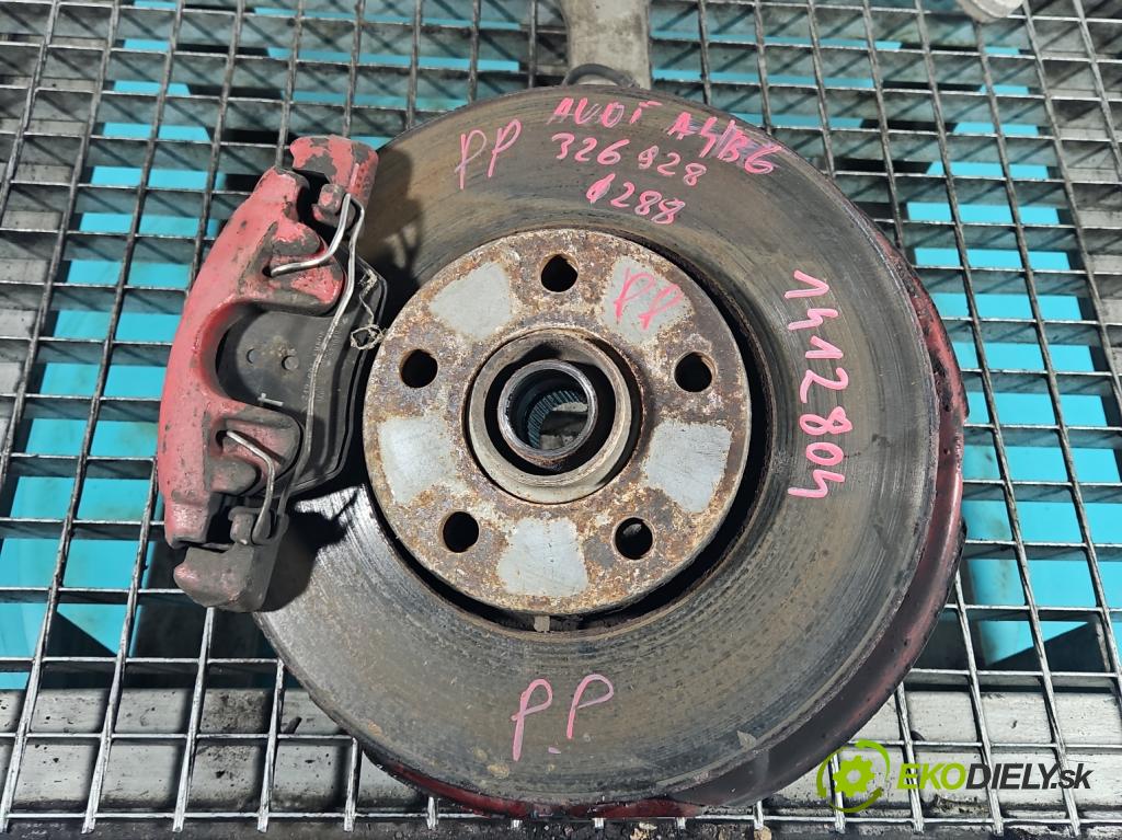 Audi A4 B6 2000-2004 1.9 tdi 131 HP manual 96 kW 1896 cm3 5- náboj pravé  (Náboje)