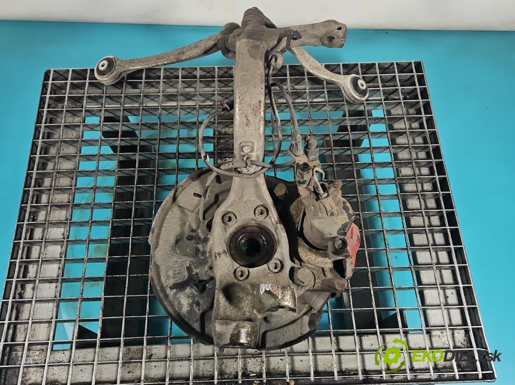 Audi A4 B6 2000-2004 1.9 tdi 131 HP manual 96 kW 1896 cm3 5- náboj pravé  (Náboje)