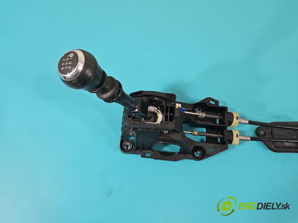 Toyota Corolla E21 2019- 1.6 16V 132  HP manual 97 kW 1598 cm3 4- Páka: Změny: stupeň,rýchlosť 33530-02360 (Rýchlostná páka (kulisa))