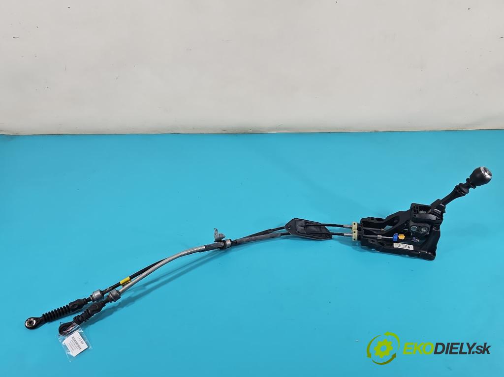 Toyota Corolla E21 2019- 1.6 16V 132  HP manual 97 kW 1598 cm3 4- Páka: Změny: stupeň,rýchlosť 33530-02360 (Rýchlostná páka (kulisa))