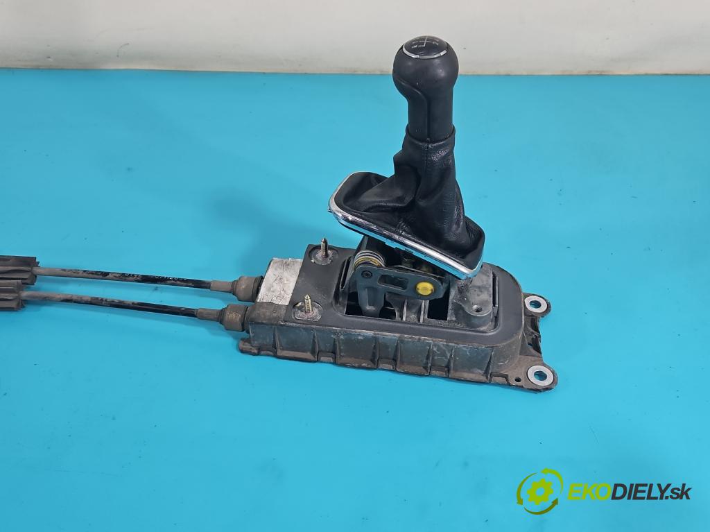 Vw Golf IV 1997-2003 1.9 TDI 131 HP manual 96 kW 1896 cm3 5- Páka: Změny: stupeň,rýchlosť  (Rýchlostné páky / kulisy)