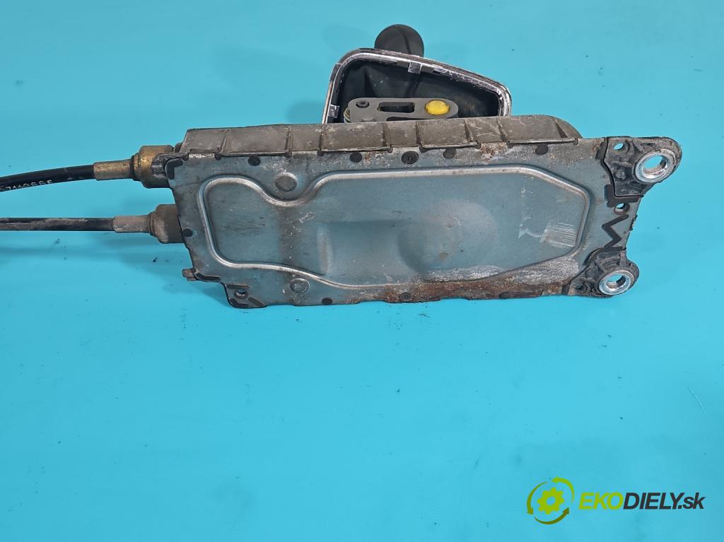 Vw Golf IV 1997-2003 1.9 TDI 131 HP manual 96 kW 1896 cm3 5- Páka: Změny: stupeň,rýchlosť  (Rýchlostné páky / kulisy)