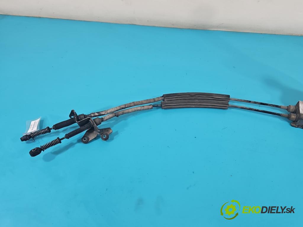 Vw Golf IV 1997-2003 1.9 TDI 131 HP manual 96 kW 1896 cm3 5- Páka: Změny: stupeň,rýchlosť  (Rýchlostné páky / kulisy)