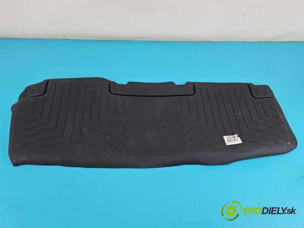 Tesla Model S 0.0b: 367hp automatic 270 kW  5- Koberce: 6307691500