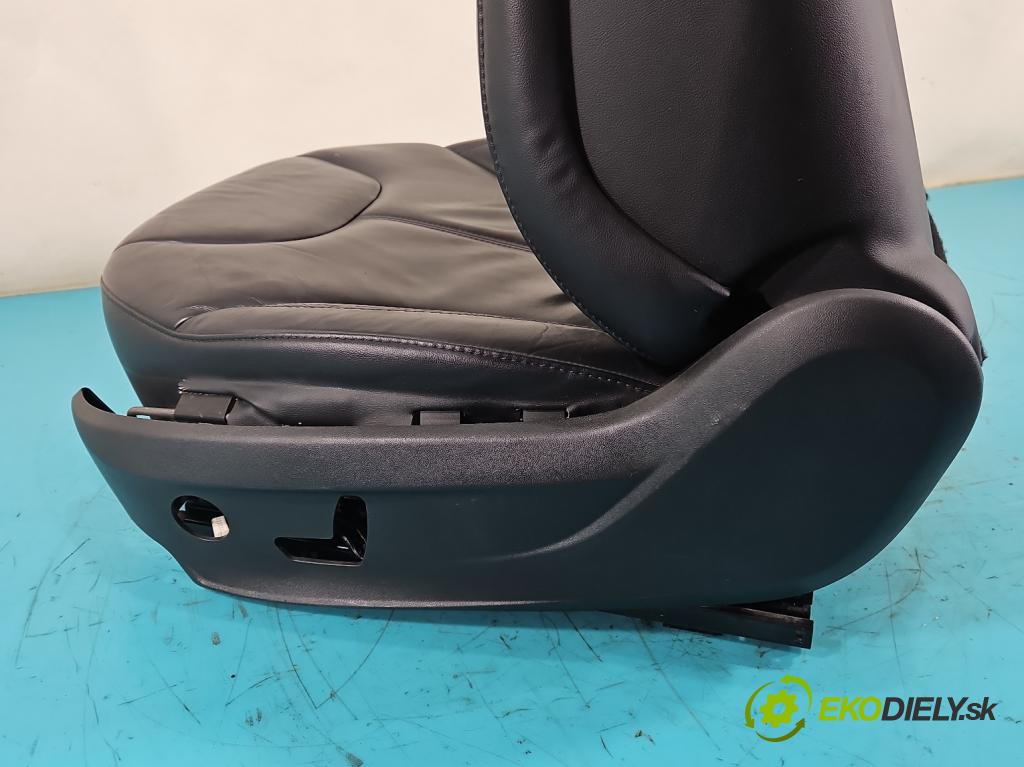 Tesla Model S 0.0b: 367hp automatic 270 kW  5- Sedačka ľavý  (Sedačky, sedadlá)