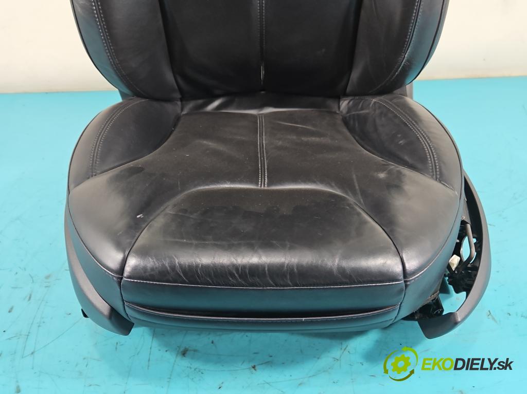 Tesla Model S 0.0b: 367hp automatic 270 kW  5- Sedačka ľavý  (Sedačky, sedadlá)