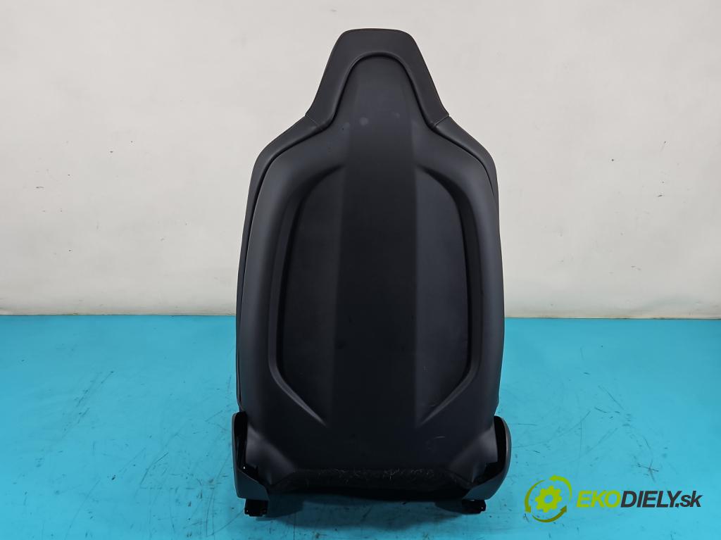 Tesla Model S 0.0b: 367hp automatic 270 kW  5- Sedačka pravý  (Sedačky, sedadlá)