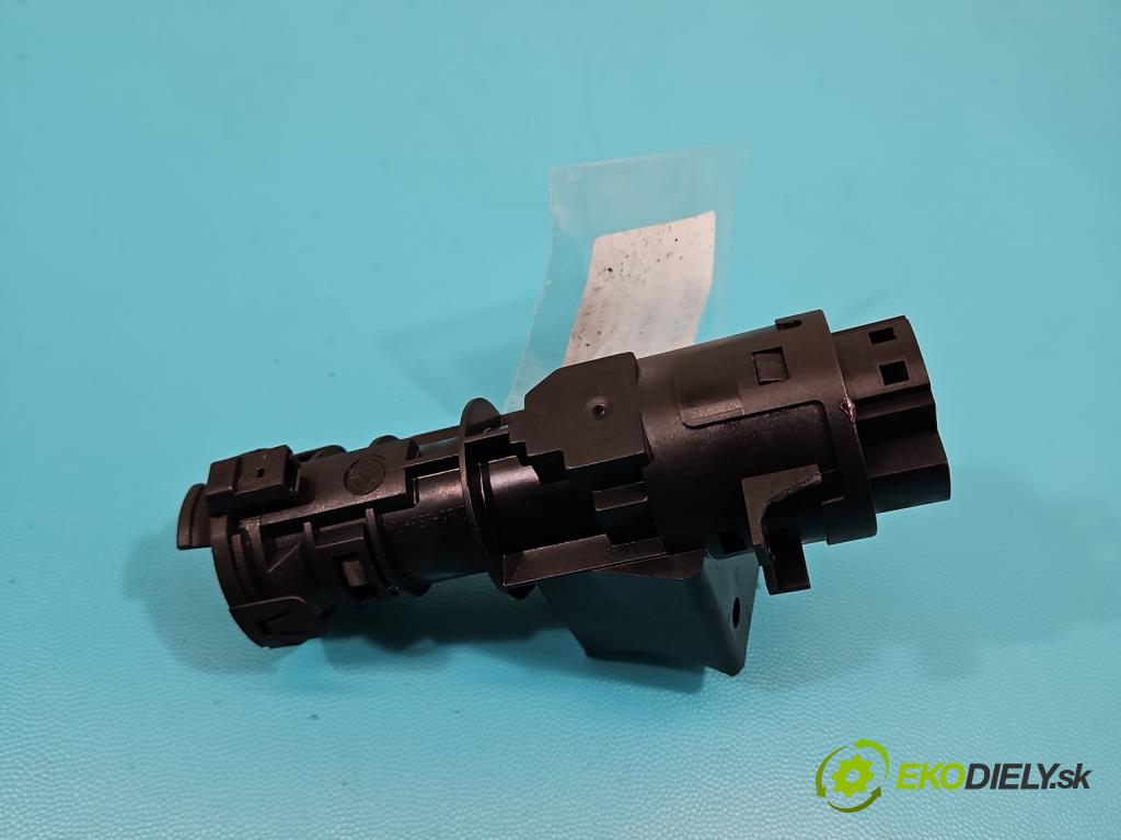 Alfa romeo Gt 1.9 JTD 150 HP manual 110 kW 1910 cm3 3- Spínačka  (Spínacie skrinky a kľúče)