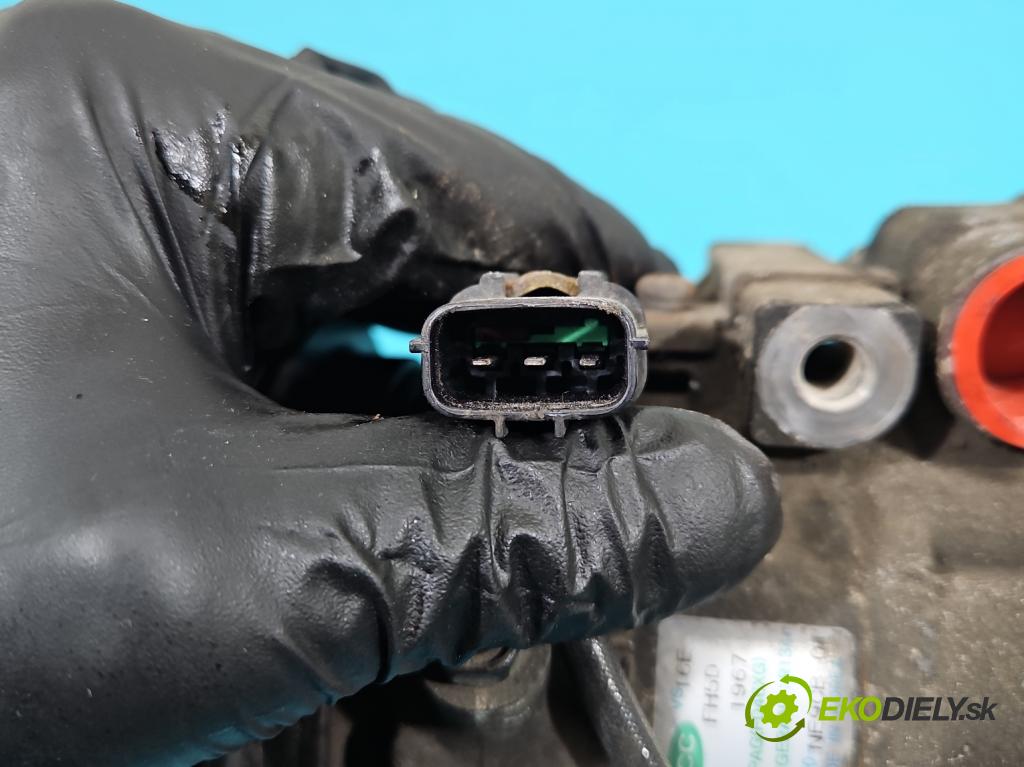 Hyundai Ix35 2.0 16V 163 HP manual 120 kW 1980 cm3 5- Kompresor: klimatizácie F500-NE9CB-01 (Kompresory klimatizácie)