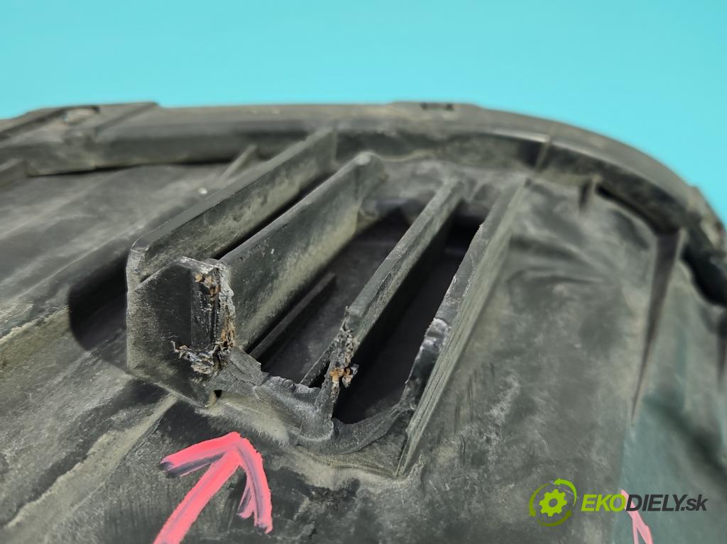 Hyundai Ix35 2.0 16V 163 HP manual 120 kW 1980 cm3 5- Reflektor: pravý  (Pravé)