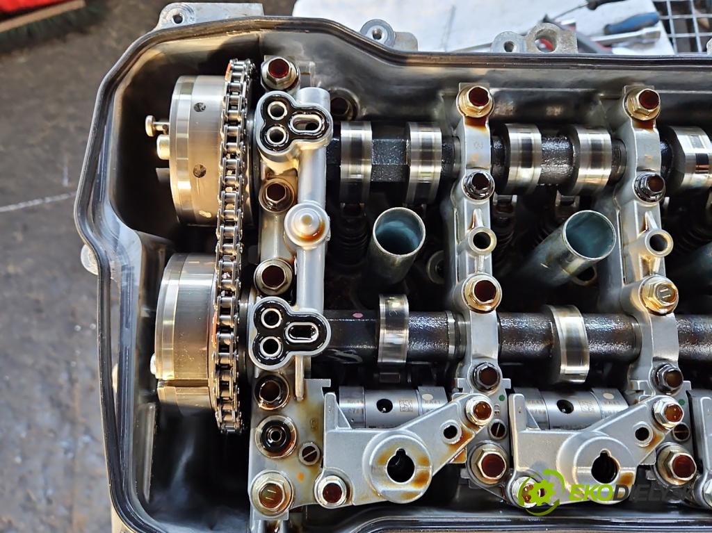 Toyota Corolla E21 2019- 1.6 16V 132  HP manual 97 kW 1598 cm3 4- motor benzín: 1ZR