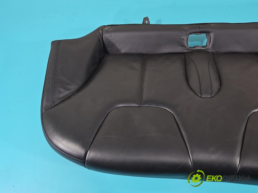 Tesla Model S 0.0b: 367hp automatic 270 kW  5- Pohovka: zadné  (Sedačky, sedadlá)