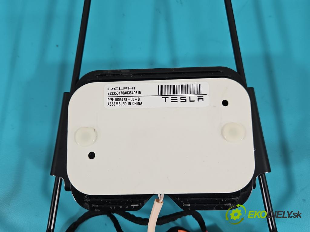 Tesla Model S 0.0b: 367hp automatic 270 kW  5- Pohovka: zadné  (Sedačky, sedadlá)