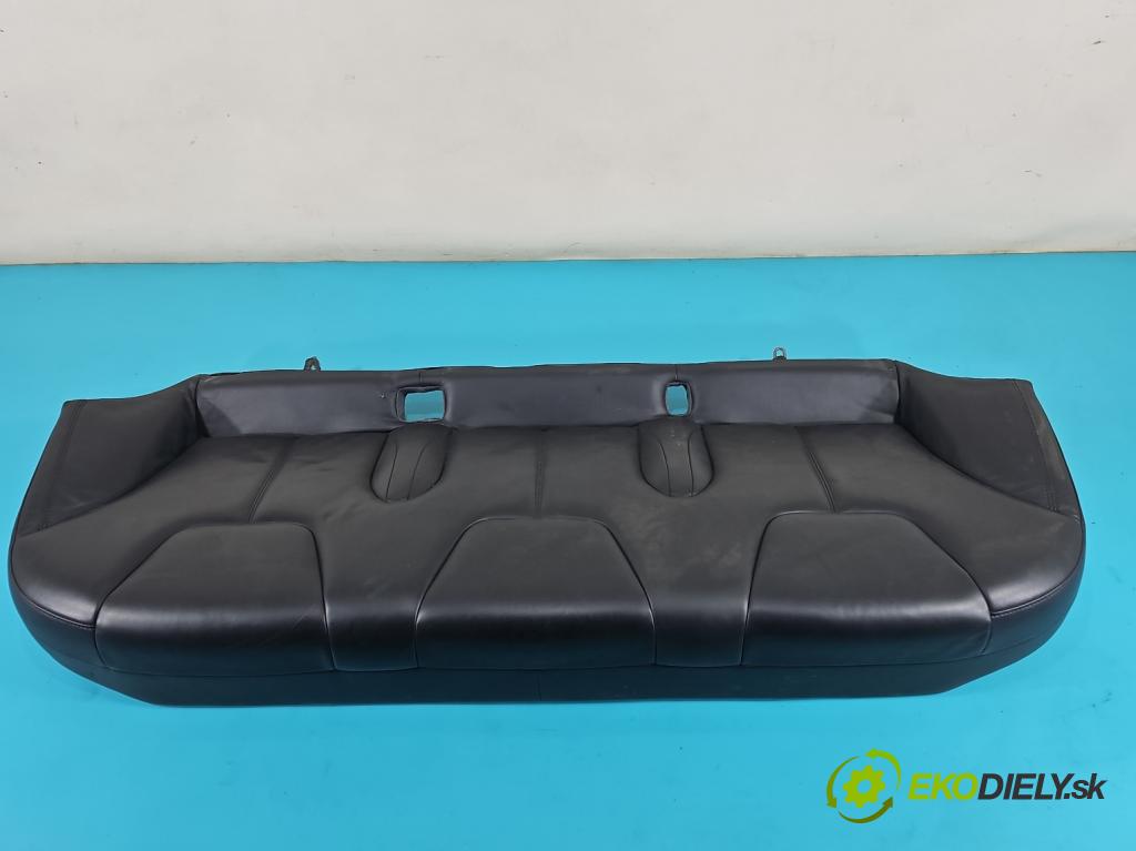 Tesla Model S 0.0b: 367hp automatic 270 kW  5- Pohovka: zadné  (Sedačky, sedadlá)