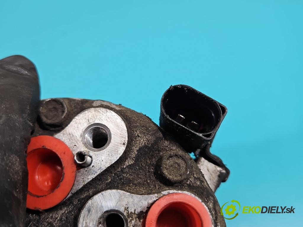 Vw Bora 1.9 TDI 101 HP manual 74 kW 1896 cm3 5- Kompresor: klimatizácie 1J0820803K (Kompresory klimatizácie)