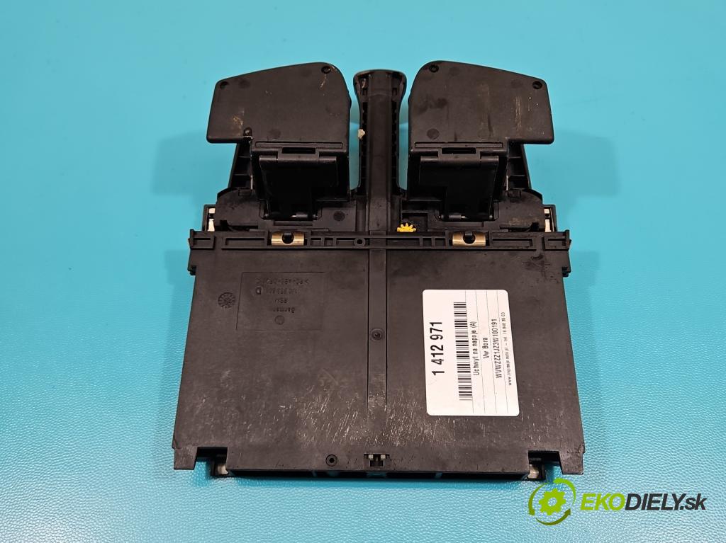 Vw Bora 1.9 TDI 101 HP manual 74 kW 1896 cm3 5- Rukojeť: na nápoje: 1J0858601D (Úchyt, držiak na nápoje)