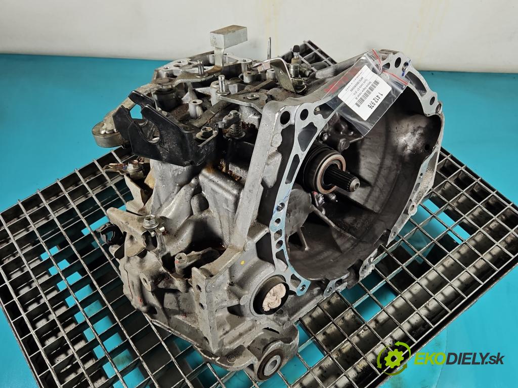 Toyota Corolla E21 2019- 1.6 16V 132  HP manual 97 kW 1598 cm3 4- prevodovka stupeň,rýchlosť manual 31115-05031