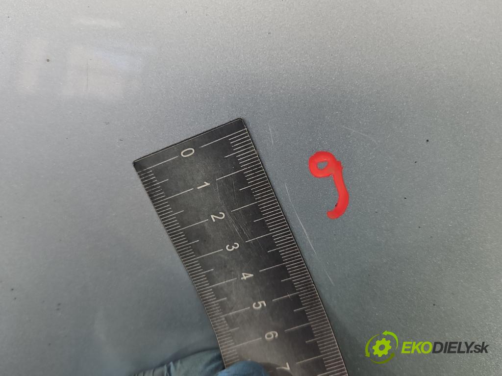 Vw Bora 1.9 TDI 101 HP manual 74 kW 1896 cm3 5- kapota predná