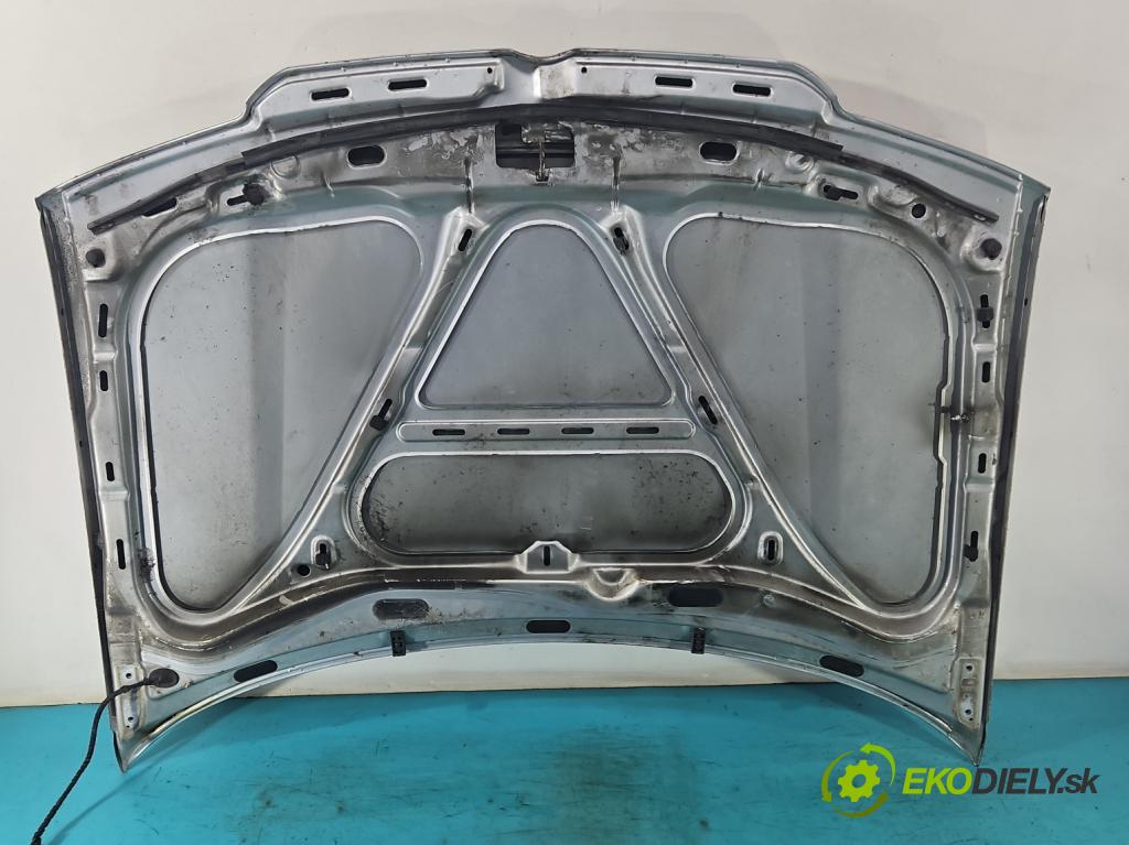 Vw Bora 1.9 TDI 101 HP manual 74 kW 1896 cm3 5- kapota predná