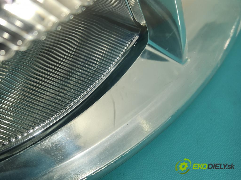 Alfa romeo Gt 1.9 JTD 150 HP manual 110 kW 1910 cm3 3- Reflektor: pravý  (Pravé)