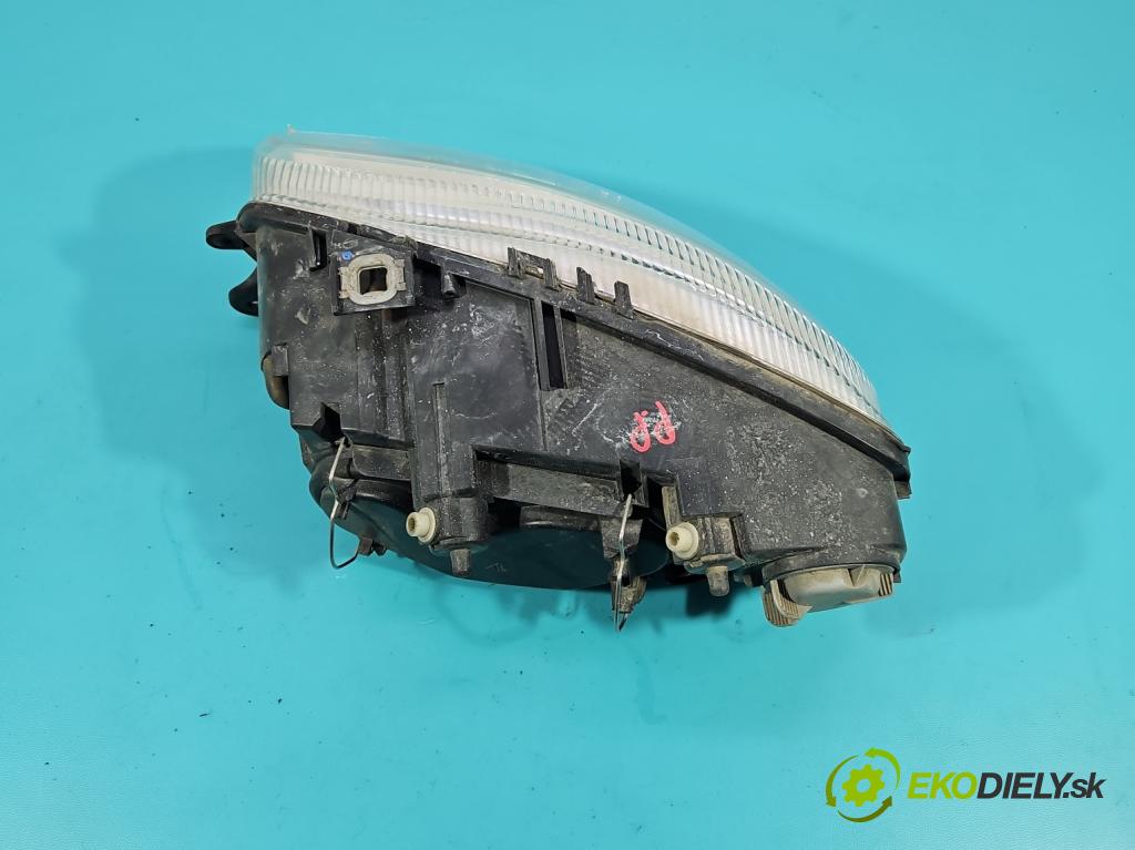 Alfa romeo Gt 1.9 JTD 150 HP manual 110 kW 1910 cm3 3- Reflektor: pravý  (Pravé)