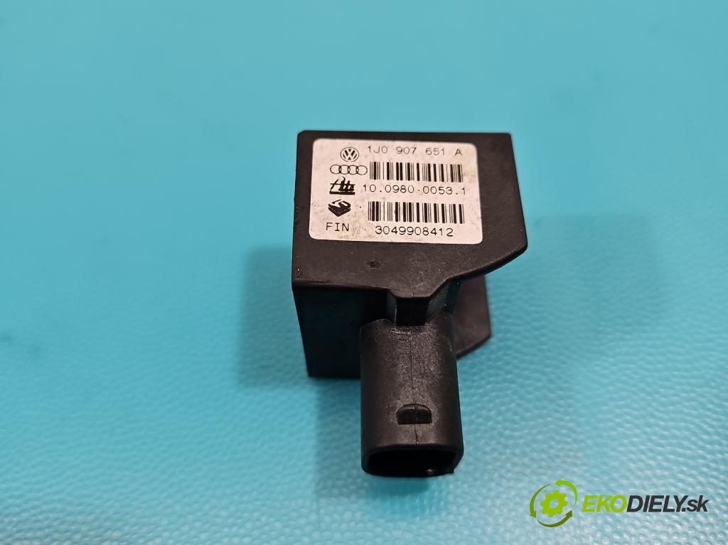 Vw Golf IV 1997-2003 1.9 tdi 116 hp manual 85 kW 1896 cm3 5- snímač ESP 1J0907651A